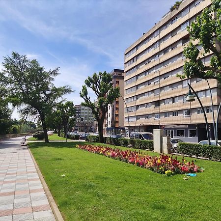 Leon Riverside Flat Esterno foto